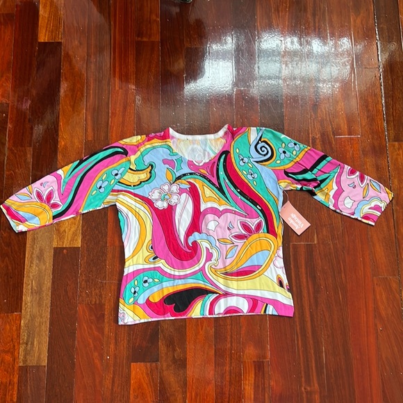 Groovy 3/4 Sleeve Top - Picture 1 of 6